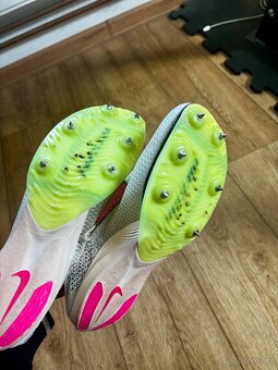 Tretry Nike Air Zoom Victory - 4
