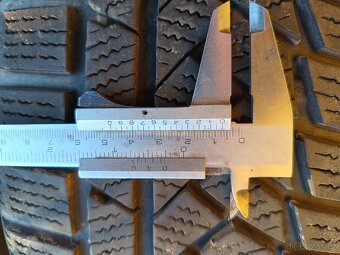 Continental Winter Contact 205/50 R17 - 4