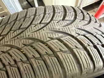 ZIMNÍ PNEU 225/55 R16 NOKIAN 5,5mm, cena za sadu 4ks. - 4