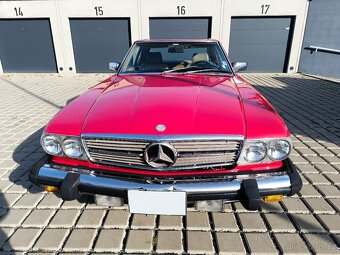 Mercedes-Benz 560 SL - 4