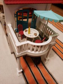 Schleich Velký dům se stájí a příslušenstvím - 4
