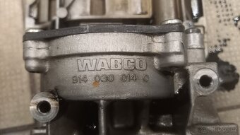 BMW olejové vakuové čerpadlo - 4