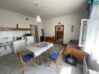 Prodej rodinné domu 172 m2, zahrada 1037 m2 - Tábor - Měšice - 4