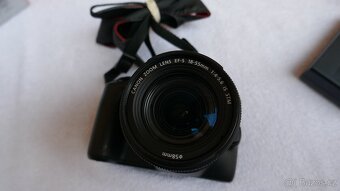 Canon EOS 250D + Canon EFS 18-55MM - 4