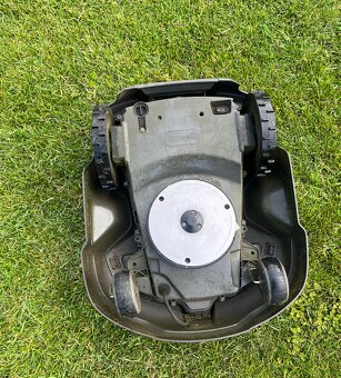 HUSQVARNA AUTOMOWER® 310 Mark II - 4