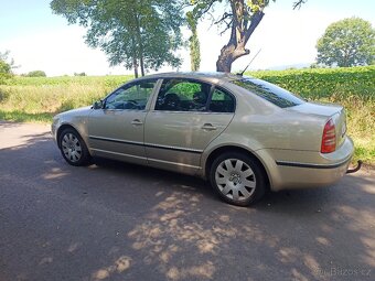 ŠKODA SUPERB Elegance 1,9 TDI/96 kW Automat - 4