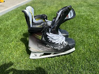 Bauer Vapor Hyperlite 2 velikost 8.0 fit 3 - 4
