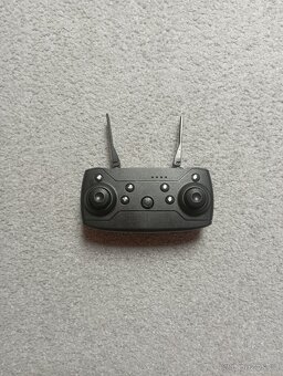 Prodám dron E88 PRO - 4
