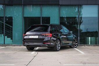 Škoda Superb Combi 2.0 TDISportline DSG - 4