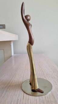 Figurka z Hagenau v art deco stylu - 4