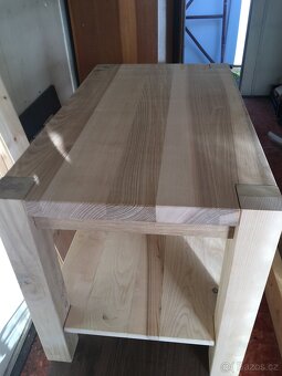 Konferenční stolek z masivu - 4