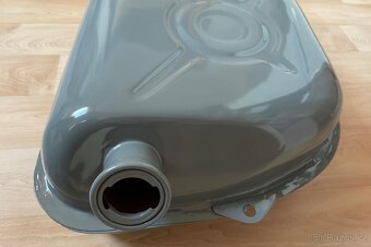 Nádrž zrenovovaná s bočním plněním na Škoda Octavia, Felicia - 4