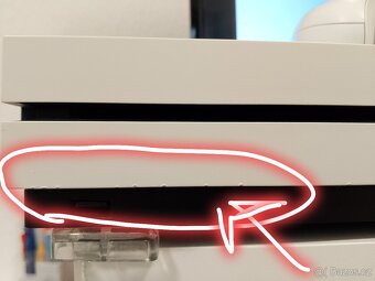 Xbox one s + 6 her - 4