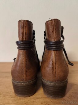 Dámské zateplené polokozačky Rieker 37 - 4