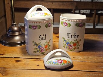 Ručně malovaná historická keramika - 4