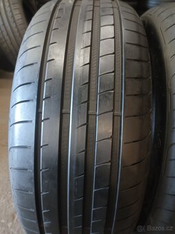 2xletní pneu 225/45/19. Goodyear.Runflat. - 4
