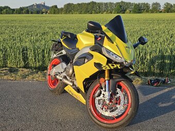 Aprilia rs 660 - 4