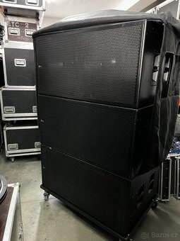 Meyer Sound 700HP - 4