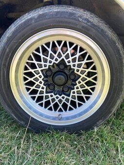 Mercedes W123 300D - 4