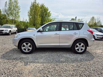 Toyota RAV4,2.2D-4D,100KW,4x4,NEMÁ DPF,BEZ KOROZE,R.V.2007 - 4