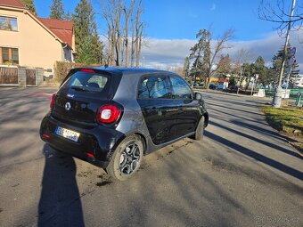 Smart Forfour EQ - 4