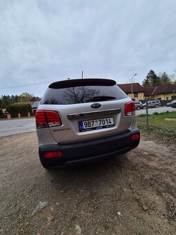 KIA SORENTO NAFTA 2.2 145KW 7 MIST 2011 - 4