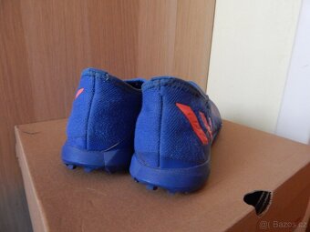 Boty Adidas Predator vel.38 na umělou trávu - 4