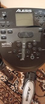 Elektrické bicí Alesis Nitro Mesh Kit - 4