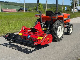 Zakladač trávníků STB - 4