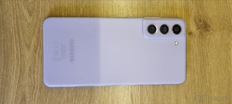 Samsung Galaxy S21 FE - 4