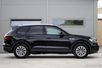 Volkswagen Touareg 3.0 V6 TDI Elegance 4Motion Tiptronic - 4