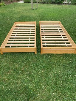 Stohovatelné dřevěné postele 2ks - 4