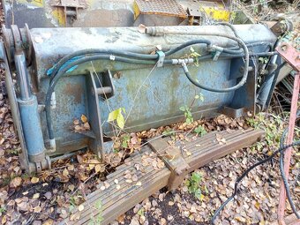 Lžíce klapačka UNC - 4