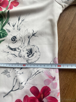 Dámské květované strečové šaty S/36 - 4