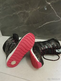 Dětské dívčí sněhule 4F, velikost 37, jako nové - 4