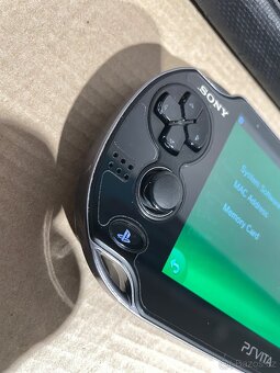 PS VITA PCH-1004 OLED displej -folia +8GB - 4