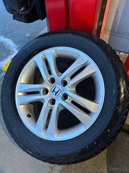 Alu sada Honda Cr-v 215/65/17 - 4