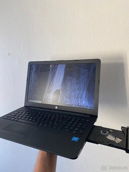Notebook HP 15-ra067nc - 4