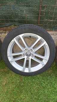 Alu VW GOLF GTD 17" 5x112 s letními pneu CONTINENTAL. - 4