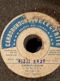 Brusný kotouč CARBORUNDUM 150x20x20mm. - 4