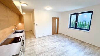 Pronájem bytu s balkonem 2+kk, 40 m2 - Znojmo, ul. Jarošova - 4