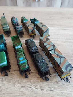 Vagonky s vojenskou technikou. TT - 4