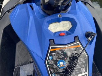 Vodní skútr SeaDoo Spark Trixx - 4
