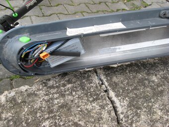 elektro koloběžka 250W 3 rychlosti - 4