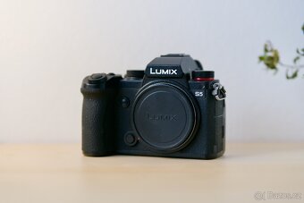 Panasonic Lumix S5 + 20-60 - 4