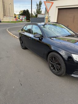 Audi a4b9 Avant - 4