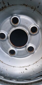 Original kola T5 T6 5X120 R16 se zimními pneu 215/65/R16C - 4