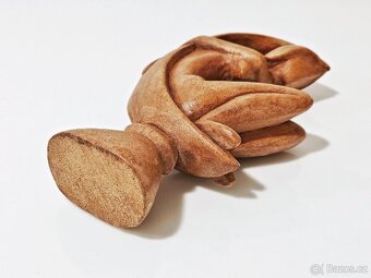 Stará dřevěná soška - 4