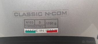 Helmy a oblečení na moto - 4