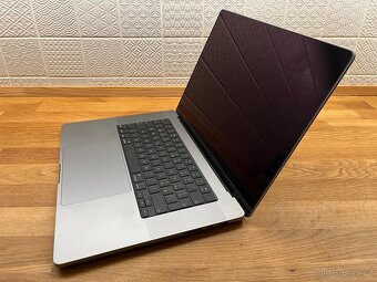 MacBook Pro 16” M2, 16GB / 1TB SSD - 4